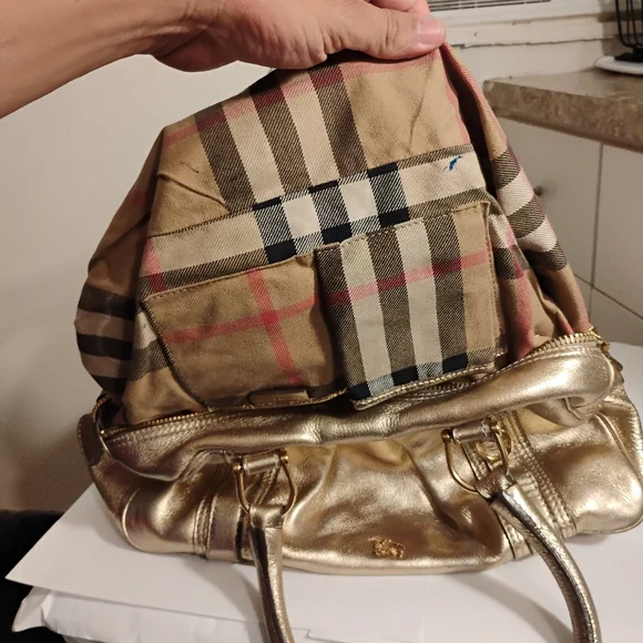Burberry gold leather Prorsum Metallic Gold Leather Authentic bag - Picture 12 of 16